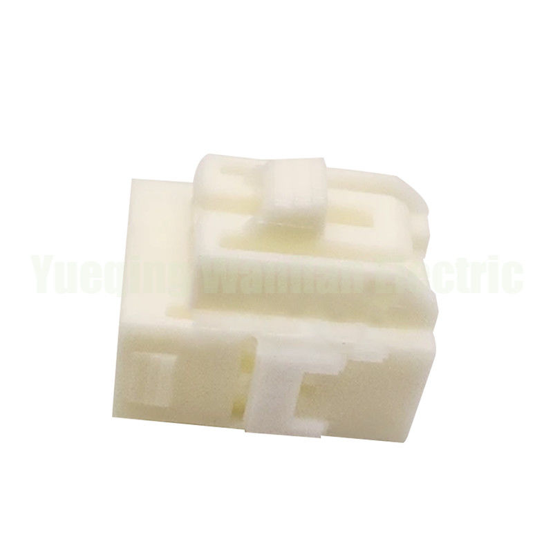 2 الدبوس 7283-3020 MG652500 يتم توفير علبة وصلات السيارات الإناث