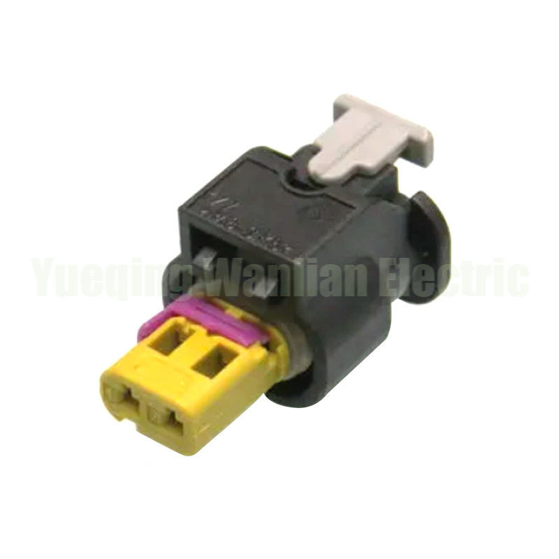 2 دبوس 4F0973702A 1-1718888-7 الإناث جهاز استشعار وصلة حقن عازل المياه للسيارات