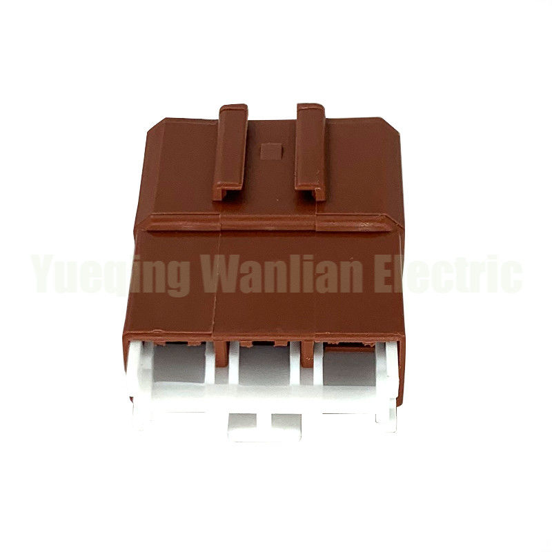 5 دبوس 6098-0216 محول بلاستيكي للسيارات وصلة الكابل الكهربائي