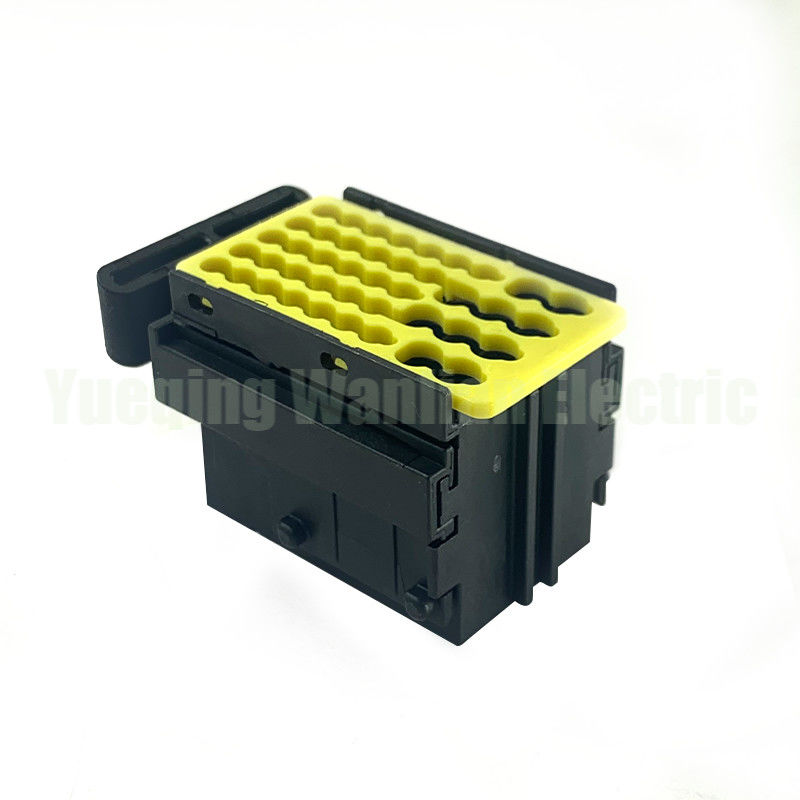 42 دبوس 936421-2 ربط ECU للسيارات الكهربائية الأسود الإناث مقاومة للماء