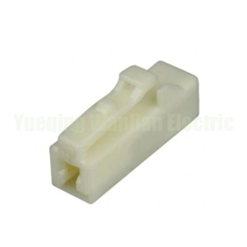 1 دبوس 7283-1010 MG651194 ربط كابل إناثي ربط سيارات بديل مضاد للماء أبيض